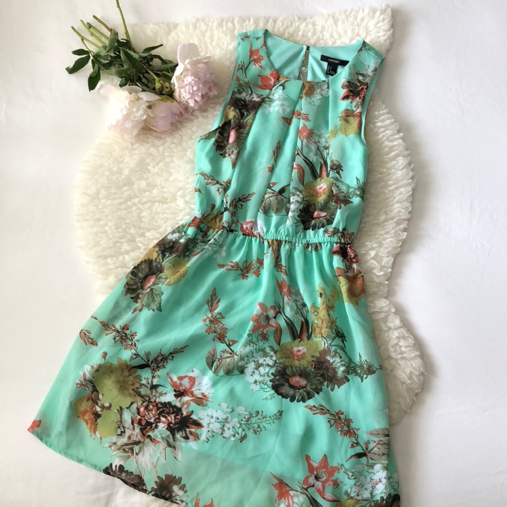 Lovely floral dress 👗 - Picture 1 of 8